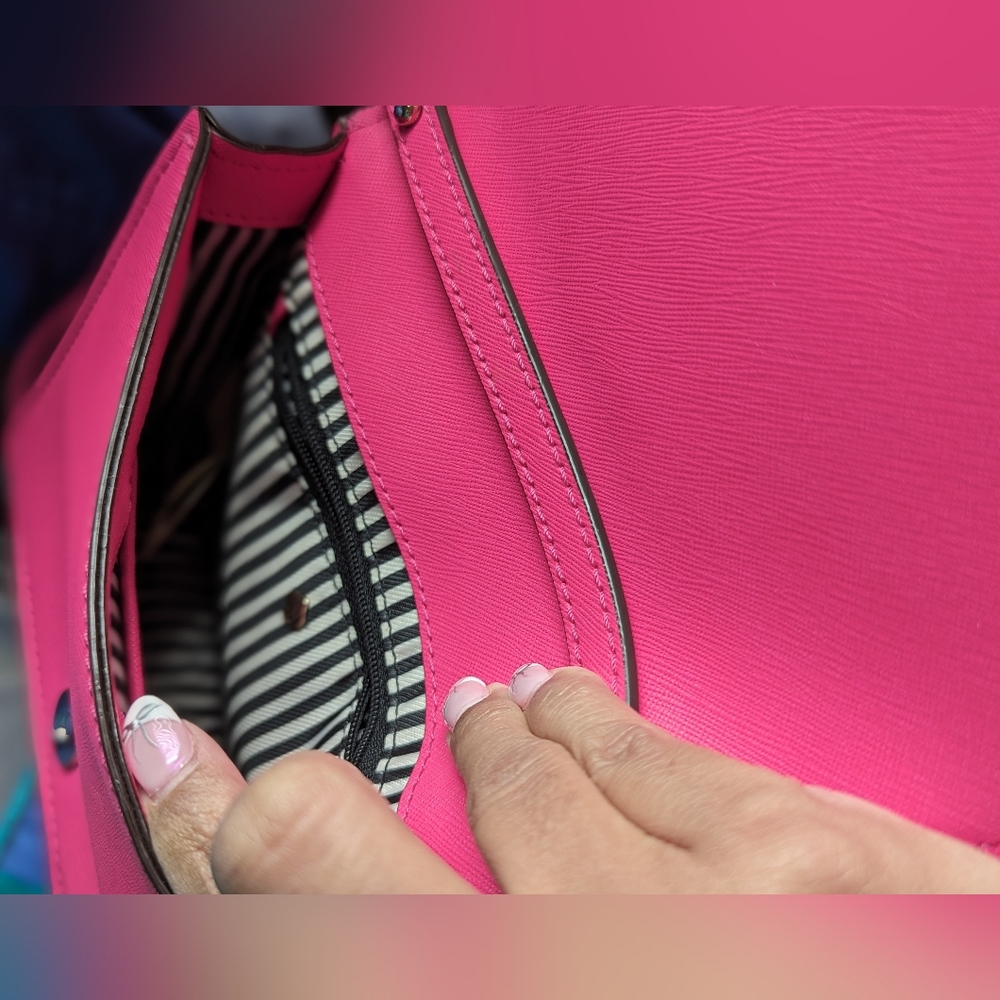 Kate Spade Crossbody - Picture 4 of 5